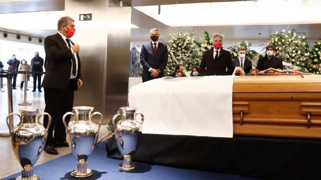 影片不煽情、不催泪，彻底颠覆传统狗狗影片温情感人的设定，在暑期档结束前为观众带来一场轻松欢脱的冒险之旅